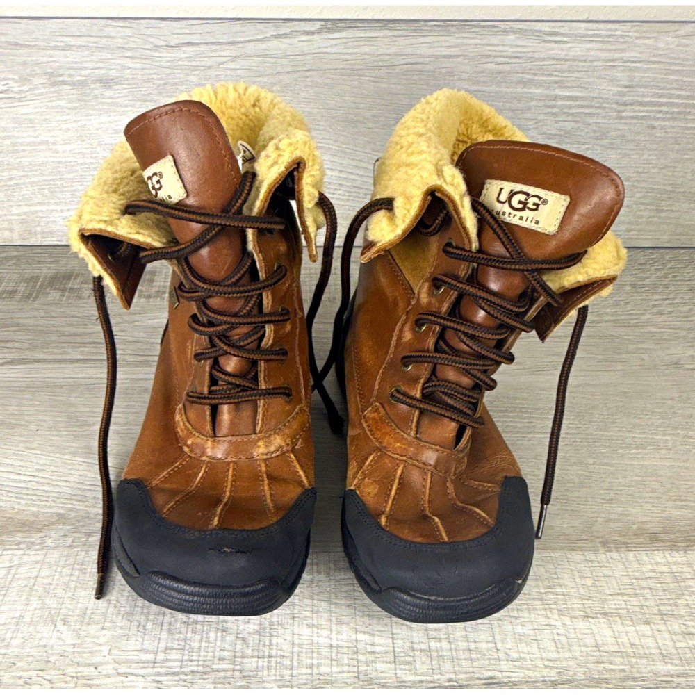 UGG Australia 5209 Women's 6 Brown Leather Sheepskin Vibram Winter Boots
